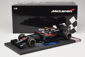 McLaren MP4-31 Honda #22 J. Button McLaren Honda F1 Team Chinese Grand Prix 2016 Minichamps 1:18 537161822 Diecast - image 7 of 7