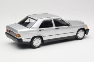 Mercedes 190E W201 Silver Minichamps 1:18 155037004 Diecast - image 2 of 6