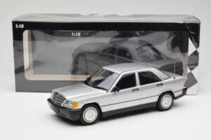 Mercedes 190E W201 Silver Minichamps 1:18 155037004 Diecast - image 6 of 6