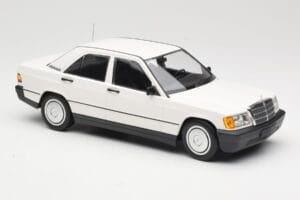 Mercedes 190E W201 White Minichamps 1:18 155037002 Diecast - image 4 of 6