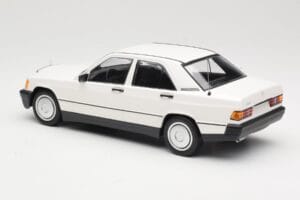 Mercedes 190E W201 White Minichamps 1:18 155037002 Diecast - image 5 of 6