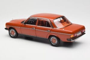 Mercedes 200 W123 English Red Dealer Edition Norev 1:18 B66040653 Diecast - image 7 of 8