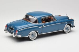Mercedes 220 SE W128 Blue Sun Star 1:18 3561 Diecast - image 3 of 8