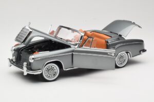 Mercedes 220 SE W128 Convertible Grey Metallic Sun Star 1:18 3352-M1 Diecast - image 2 of 8