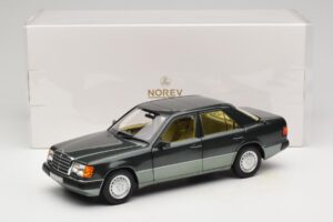 Mercedes 230E W124 Night Green Metallic Norev 1:18 183952 Diecast - image 8 of 8