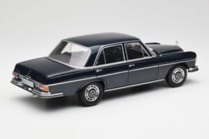 Mercedes 280 SE W108 Midnight Blue Norev 1:18 B66040597 Diecast - image 3 of 8