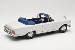 Mercedes 280 SE W111 Cabriolet Light Grey Norev 1:18 183530 Diecast - image 3 of 8