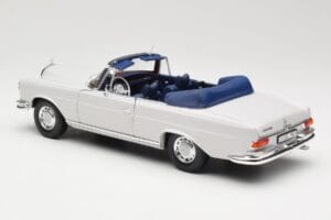Mercedes 280 SE W111 Cabriolet Light Grey Norev 1:18 183530 Diecast - image 7 of 8