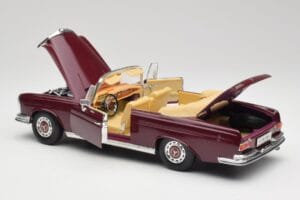 Mercedes 280SE W108 Bordeaux Red Maisto 1:18 31811 Diecast - image 5 of 8