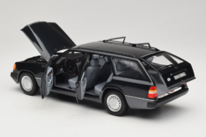 Mercedes 300 D W124 Estate Black Norev 1:18 183960 Diecast - image 5 of 8