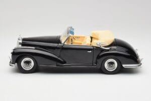 Mercedes 300 S W188 Cabriolet Black Tchibo 1:18 36782 Diecast - image 4 of 8