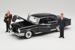 Mercedes 300 SE Black with Figures Revell 1:18 09050 Diecast - image 2 of 9
