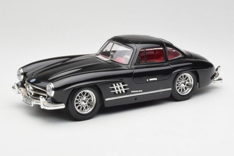 Mercedes 300 SL W198 Black Bburago 1:18 35791 Diecast