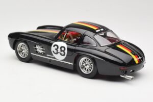 Mercedes 300 SL #38 1954 Bburago 1:18 3015-M1 Diecast - image 7 of 8