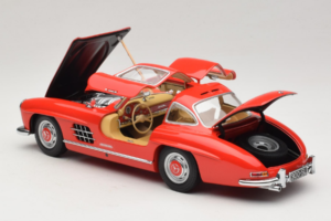 Mercedes 300 SL Gullwing Red Minichamps 1:18 180039001 Diecast - image 5 of 8
