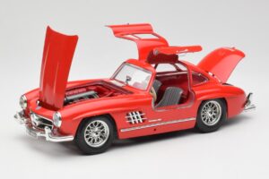 Mercedes 300 SL Red Bburago 1:18 3015 Diecast - image 2 of 8