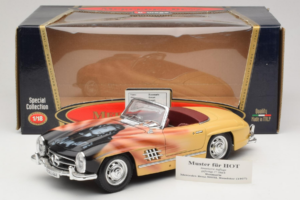Mercedes 300 SL Roadster Rosemarie Muster Limited Edition 18/27 Bburago 1:18 3023-M1 Diecast - image 8 of 8