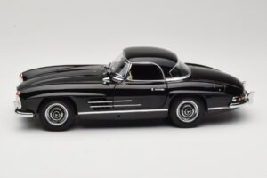 Mercedes 300 SL W198 Roadster With Hardtop Black Minichamps 1:18 180039040 Diecast - image 4 of 8