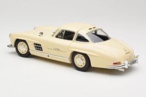Mercedes 300 SL W198 Cream Minichamps 1:18 110037212 Diecast - image 7 of 8