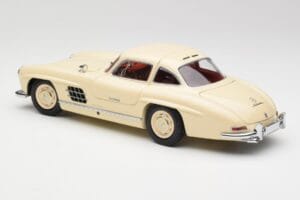 Mercedes 300 SL W198 Cream With Red Interior Minichamps 1:18 180039002 Diecast - image 7 of 8
