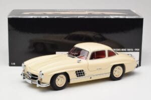 Mercedes 300 SL W198 Cream With Red Interior Minichamps 1:18 180039002 Diecast - image 8 of 8
