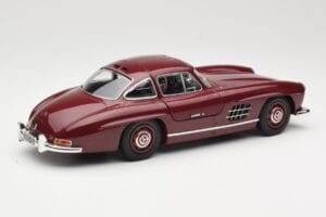 Mercedes 300 SL W198 Gullwing Dark Red Minichamps 1:18 110037218 Diecast - image 3 of 8