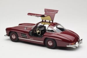Mercedes 300 SL W198 Gullwing Dark Red Minichamps 1:18 110037218 Diecast - image 5 of 8