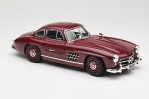 Mercedes 300 SL W198 Gullwing Dark Red Minichamps 1:18 110037218 Diecast - image 6 of 8