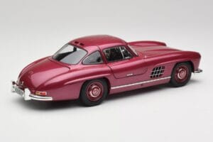 Mercedes 300 SL W198 Fire Red Minichamps 1:18 180039008 Diecast - image 3 of 8