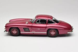 Mercedes 300 SL W198 Fire Red Minichamps 1:18 180039008 Diecast - image 4 of 8