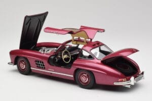 Mercedes 300 SL W198 Fire Red Minichamps 1:18 180039008 Diecast - image 5 of 8