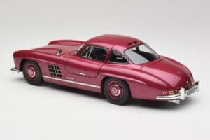 Mercedes 300 SL W198 Fire Red Minichamps 1:18 180039008 Diecast - image 7 of 8