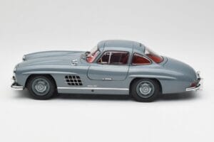 Mercedes 300 SL W198 Graphite Grey Minichamps 1:18 180039005 Diecast - image 4 of 8