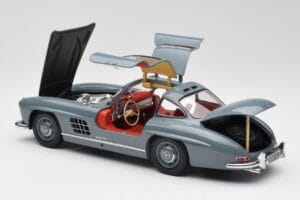 Mercedes 300 SL W198 Graphite Grey Minichamps 1:18 180039005 Diecast - image 5 of 8