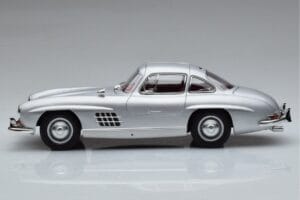 Mercedes 300 SL W198 Gullwing Norev 1:18 183850 Diecast - image 5 of 8