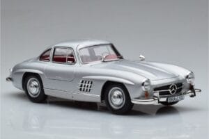 Mercedes 300 SL W198 Gullwing Norev 1:18 183850 Diecast - image 6 of 8
