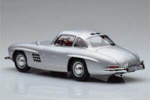 Mercedes 300 SL W198 Gullwing Norev 1:18 183850 Diecast - image 7 of 8