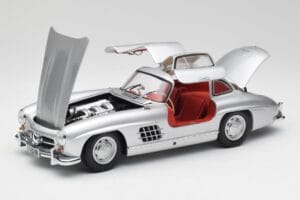 Mercedes 300 SL W198 Gullwing Silver Minichamps 1:18 180039000 Diecast - image 2 of 8