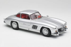 Mercedes 300 SL W198 Gullwing Silver Minichamps 1:18 180039000 Diecast - image 6 of 8