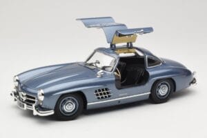 Mercedes 300 SL W198 Gullwing Light Blue Metallic Minichamps 1:18 110037220 Diecast - image 2 of 8