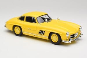 Mercedes 300 SL W198 Light Yellow Minichamps 1:18 180039009 Diecast - image 6 of 8