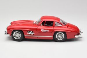 Mercedes 300 SL W198 Red Metallic Bburago 1:18 3013-M1 Diecast - image 4 of 8