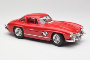 Mercedes 300 SL W198 Red Metallic Bburago 1:18 3013-M1 Diecast - image 6 of 8