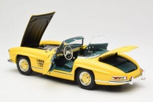 Mercedes 300 SL W198 Roadster Hardtop Signal Yellow Minichamps 1:18 180039044 Diecast - image 6 of 9