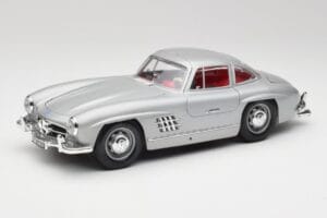 Mercedes 300 SL W198 Gullwing Silver Grey Bburago 1:18 3513 Diecast
