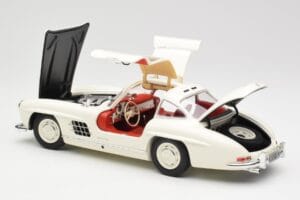 Mercedes 300 SL W198 White Minichamps 1:18 180039006 Diecast - image 5 of 8