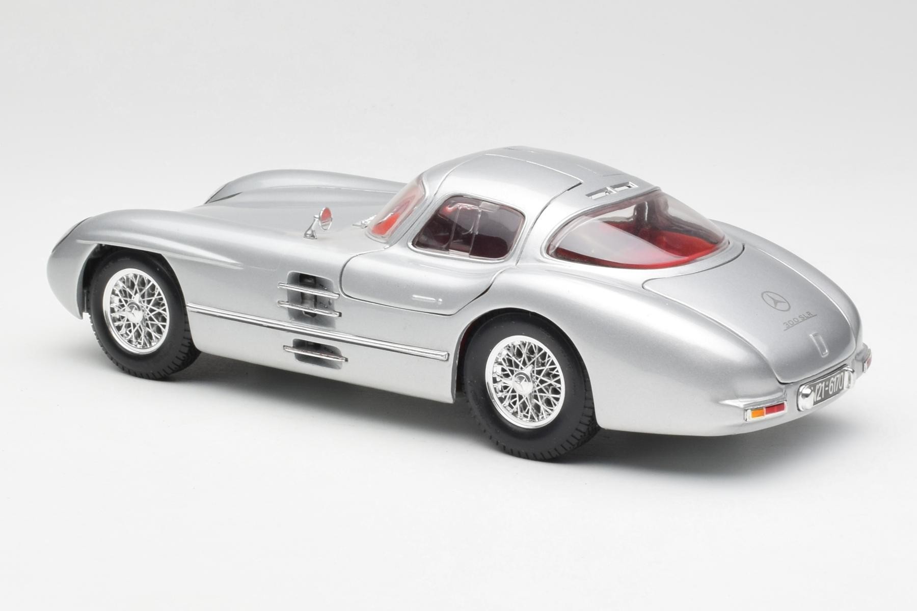Mercedes 300 SLR Uhlenhaut Coupe Silver Maisto 1:18