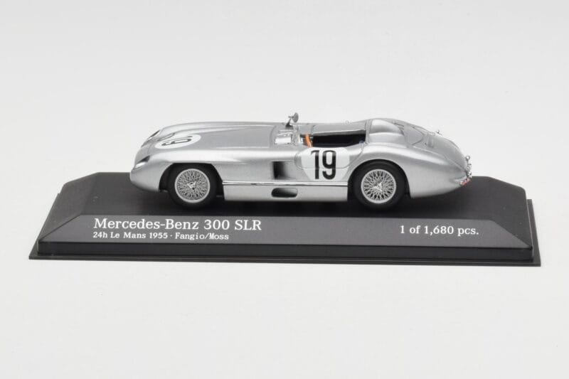 Mercedes 300 SLR #19 P. Levegh / J. Fitch 24 Hours of Le Mans 1955 Minichamps 1:43 432553000 Diecast