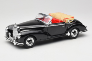 Mercedes 300S W188 Roadster Black Welly 1:18 801-3271398 Diecast