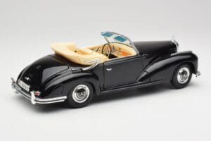 Mercedes 300SC W188 Obsidian Black Maisto 1:18 806B Diecast - image 3 of 8